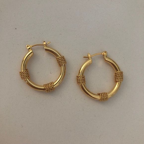 18K Gold Plated Weaved Detail Hoop Earrings - Picture 4 of 7